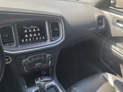 Used 2021 Dodge Charger SXT w/ Leather Interior Group RWD image 21