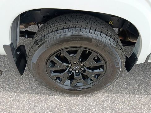 Used 2026 Nissan Frontier SV w/ Tow Package RWD image 23