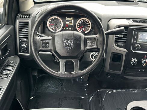 Used 2015 RAM 1500 Express image 12
