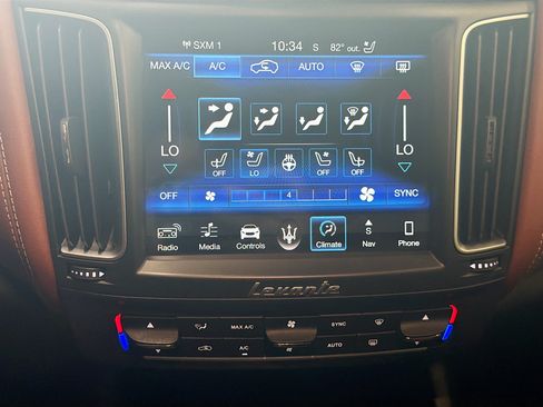 Used 2018 Maserati Levante S GranLusso AWD/4WD image 23