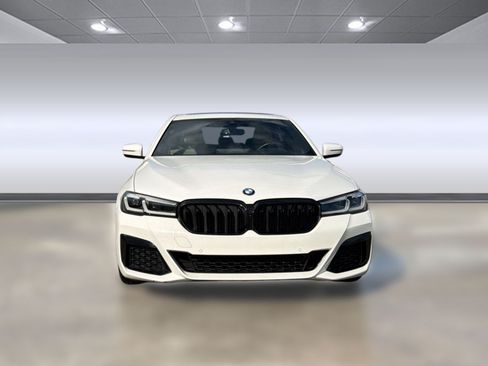 Used 2021 BMW 530i xDrive w/ M Sport Package AWD/4WD image 6