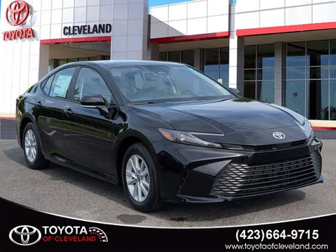 New 2026 Toyota Camry LE FWD image 1
