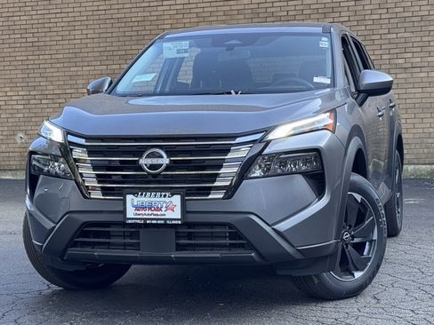 New 2025 Nissan Rogue SV AWD/4WD image 40
