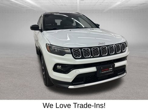 Used 2025 Jeep Compass Limited AWD/4WD image 3