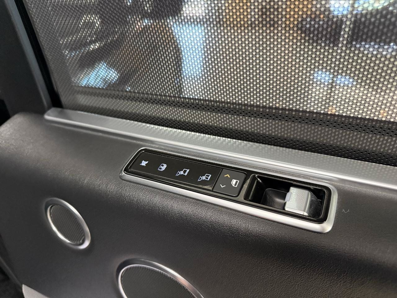 Used 2019 Land Rover Range Rover Long Wheelbase Supercharged AWD/4WD image 29
