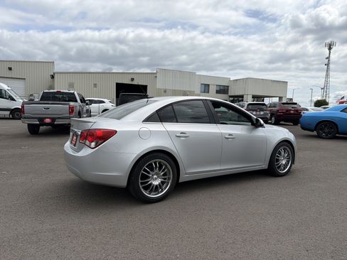 Used 2014 Chevrolet Cruze Eco FWD image 5