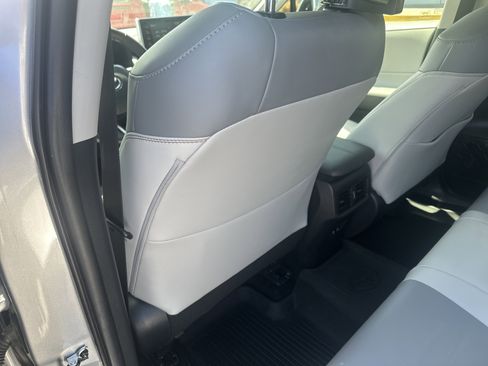 Used 2021 Toyota RAV4 XLE Premium FWD image 18