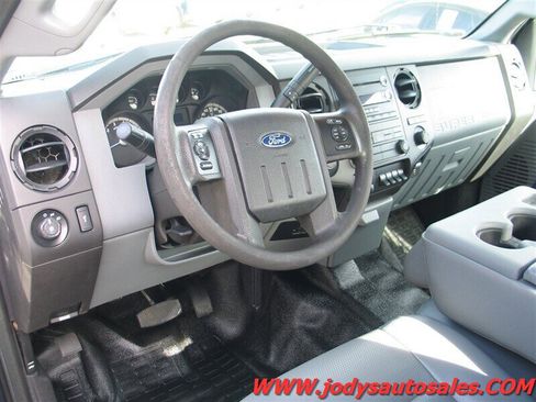 Used 2016 Ford F350 XL AWD/4WD image 2