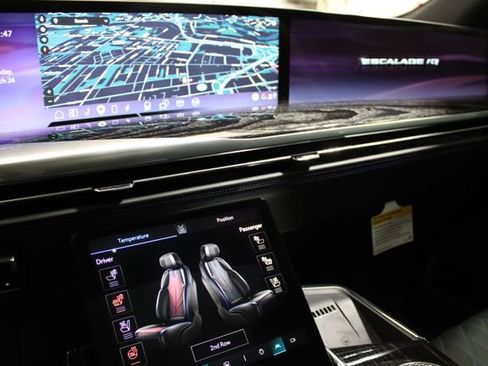 New 2026 Cadillac Escalade IQ Sport 1 w/ LPO, ONYX Package AWD/4WD image 16