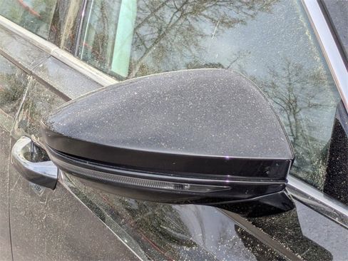 Used 2019 Audi A8 L 3.0T image 11