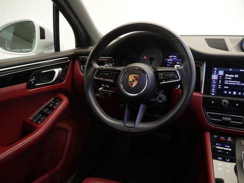 Certified 2023 Porsche Macan S image 35