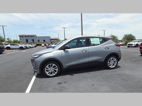 New 2027 Chevrolet Bolt LT FWD image 22