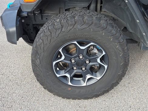 Used 2022 Jeep Wrangler Unlimited Rubicon 4xe image 12