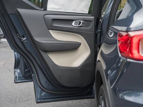 New 2026 Volvo XC40 B5 Ultra w/ Climate Package AWD/4WD image 39