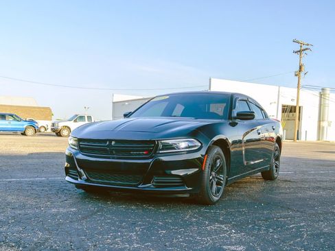 Used 2023 Dodge Charger SXT RWD image 8