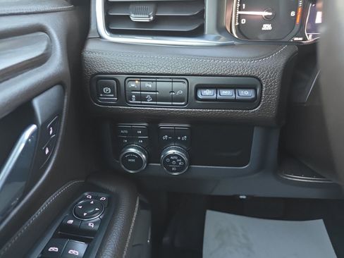 Used 2021 GMC Yukon Denali image 16