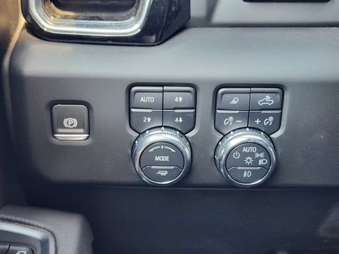 Certified 2024 GMC Sierra 1500 Denali w/ Denali Reserve Package AWD/4WD image 23