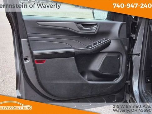 Used 2025 Ford Escape Active image 16