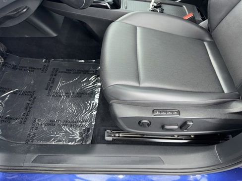 Used 2021 Volkswagen ID.4 Pro S image 28