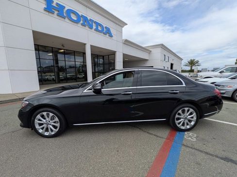 Used 2019 Mercedes-Benz E 300 image 8
