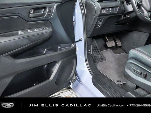 Used 2024 Honda Odyssey Sport image 7