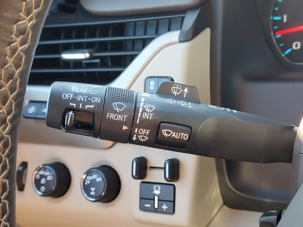 Used 2020 GMC Yukon Denali w/ Denali Ultimate Package AWD/4WD image 23