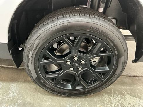 New 2026 Ford Maverick Lariat w/ Black Appearance Package AWD/4WD image 12