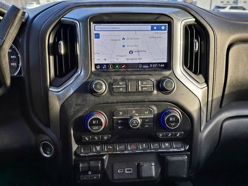 Used 2020 Chevrolet Silverado 2500 LTZ w/ LTZ Plus Package image 17