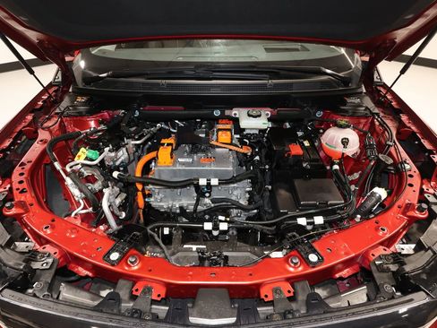 Certified 2025 Cadillac Optiq Sport 2 w/ LPO, Floor Liner Package image 31