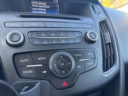 Used 2017 Ford Focus S image 18