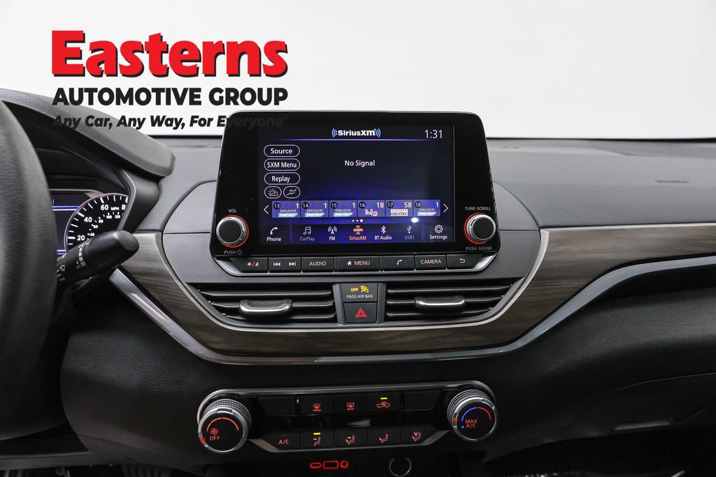 Used 2023 Nissan Altima 2.5 SV FWD image 14