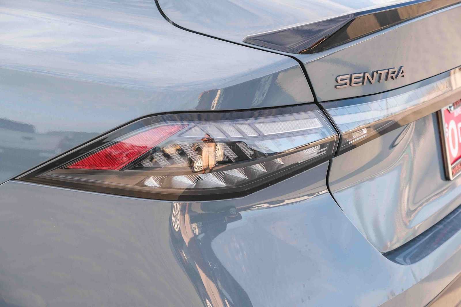 New 2027 Nissan Sentra SR w/ Floor Mat Package FWD image 7
