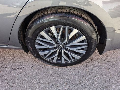 Used 2023 Nissan Altima 2.5 SV image 26