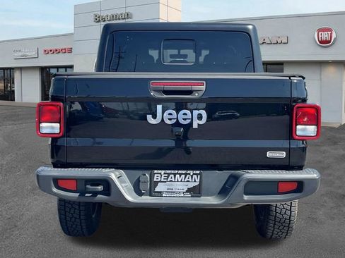 Used 2023 Jeep Gladiator Overland AWD/4WD image 6