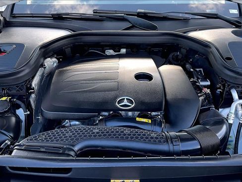 Used 2022 Mercedes-Benz GLC 300 4MATIC Coupe image 34