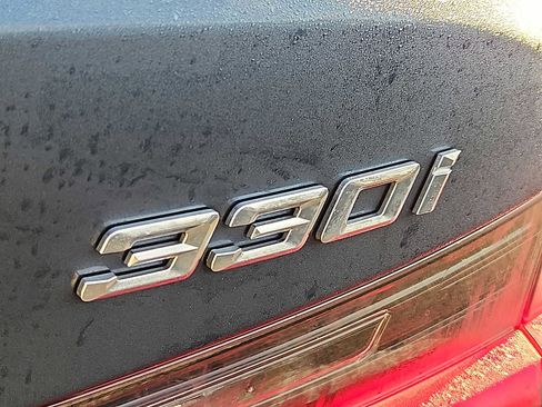 Used 2025 BMW 330i xDrive Sedan w/ M Sport Package image 29