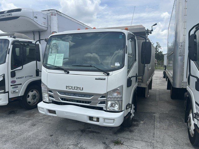 Used 2016 Isuzu NPR RWD image 9