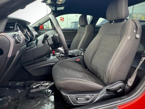 Used 2016 Ford Mustang Coupe image 17