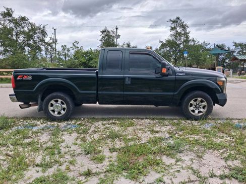 Used 2015 Ford F250 XL w/ Power Equipment Group RWD image 5
