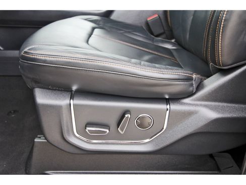 Used 2024 Ford Expedition Max Platinum RWD image 29