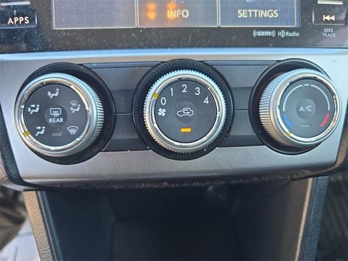 Used 2016 Subaru Crosstrek 2.0i Premium image 17