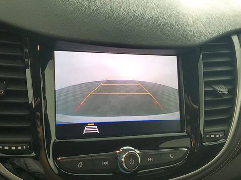 Used 2022 Chevrolet Trax LS w/ Tint and Cruise Package image 17