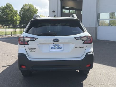 Certified 2024 Subaru Outback Onyx Edition AWD/4WD image 8