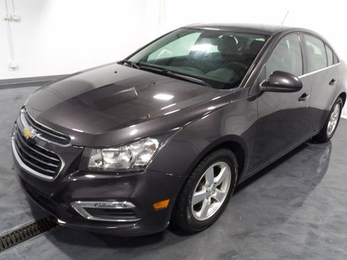 Used 2016 Chevrolet Cruze LT image 3