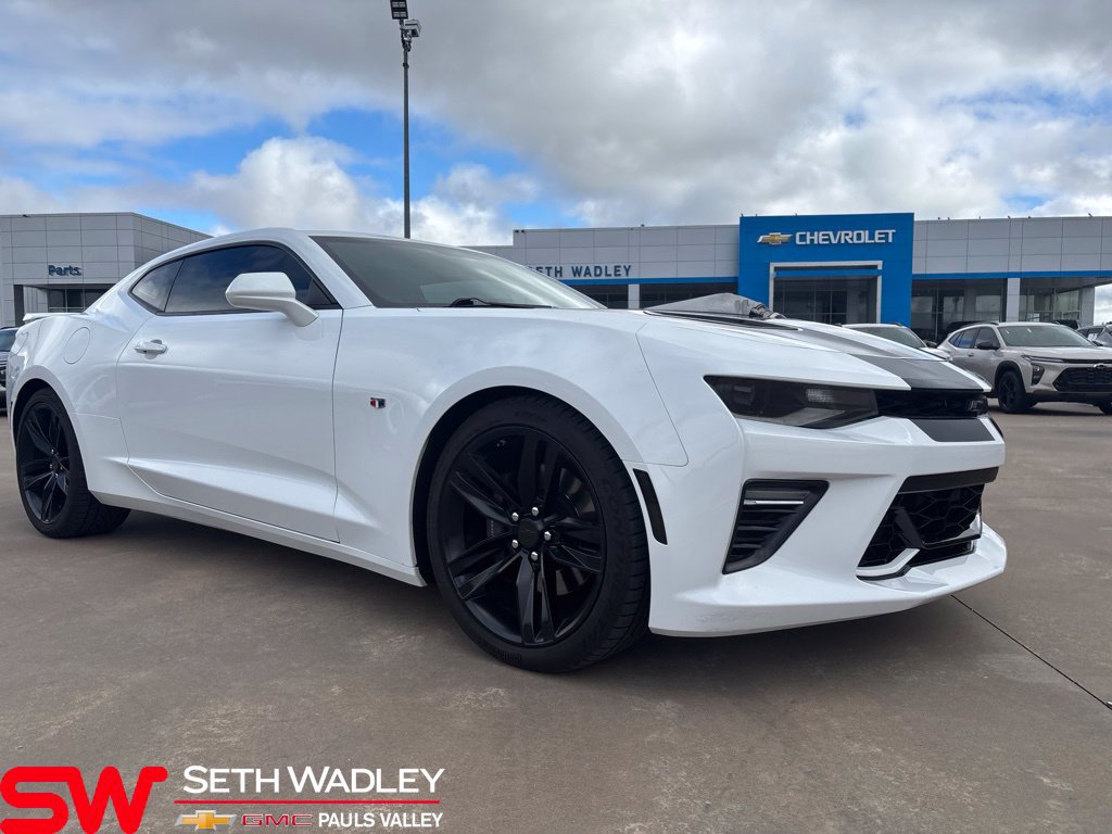 Used 2018 Chevrolet Camaro SS RWD image 1