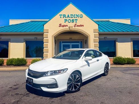 Used 2017 Honda Accord EX-L image 2
