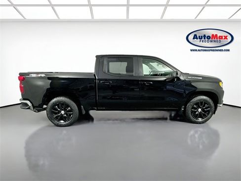 Used 2024 Chevrolet Silverado 1500 LT image 8