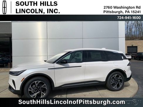 New 2026 Lincoln Nautilus Premier w/ Equipment Group 102A AWD/4WD image 8