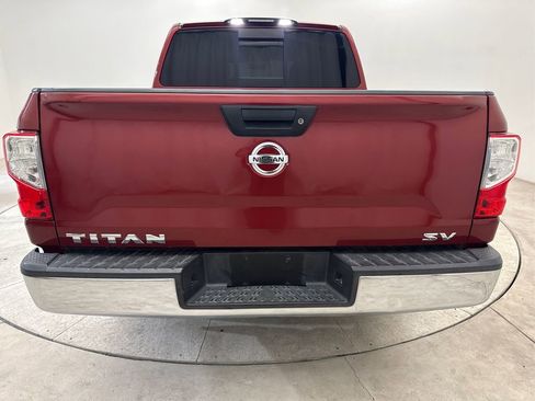 Used 2017 Nissan Titan SV RWD image 23