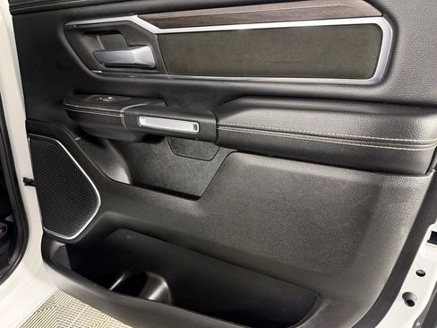 Used 2025 RAM 1500 Laramie AWD/4WD image 31